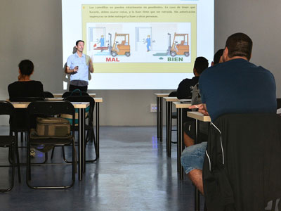 在线轰炸网页版